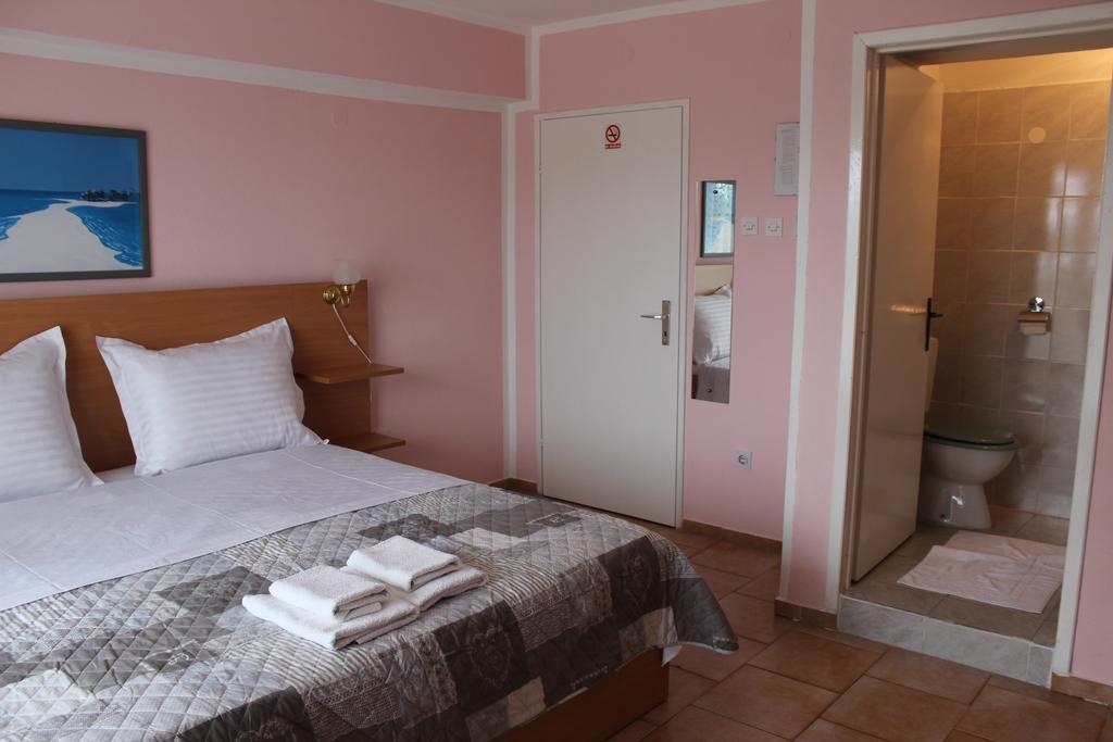 Pansion Begic Omiš Quarto foto