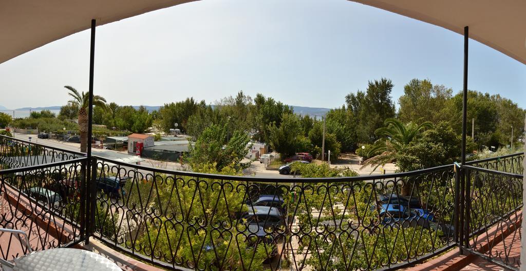 Pansion Begic Omiš Exterior foto