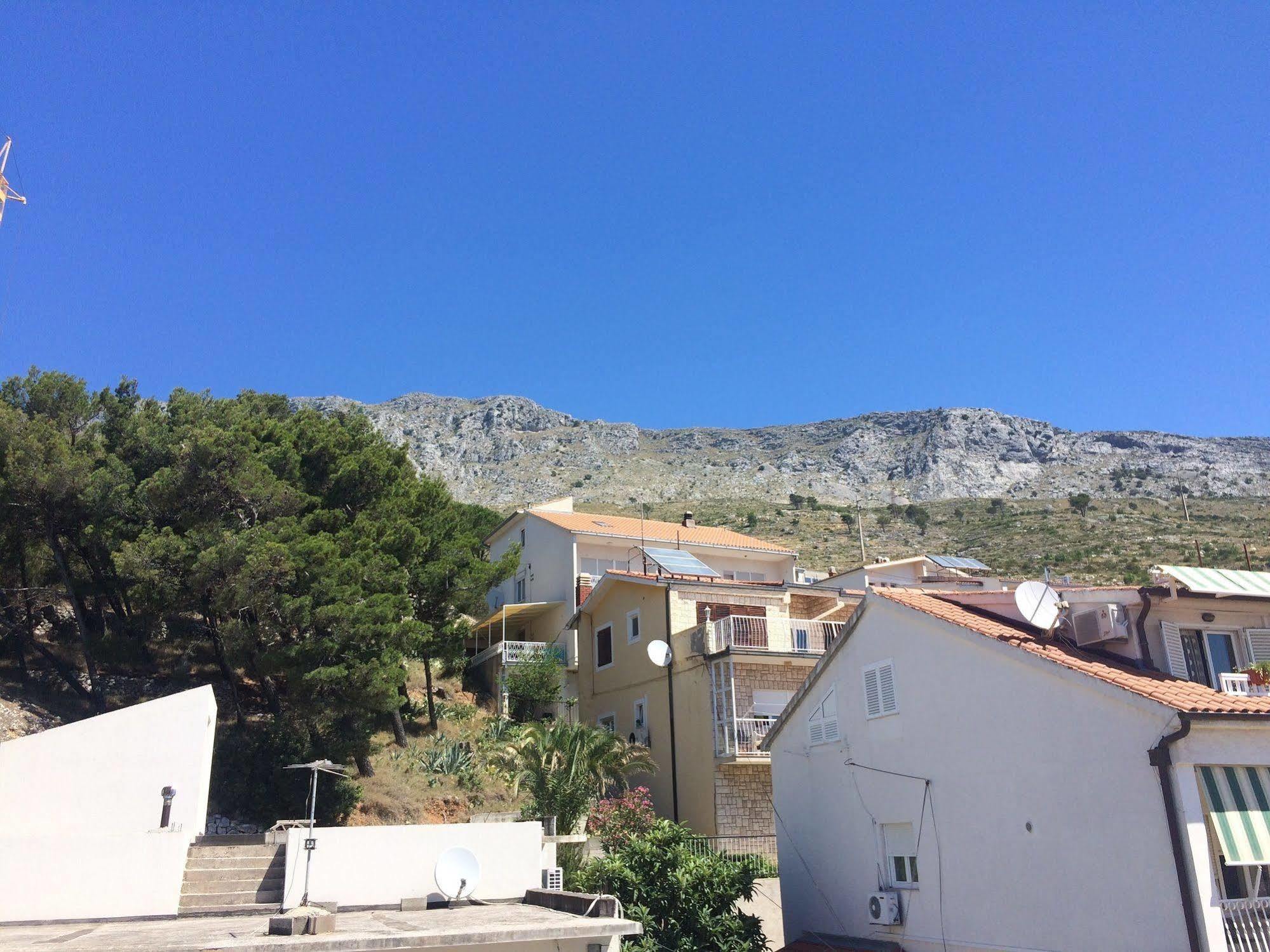 Pansion Begic Omiš Exterior foto