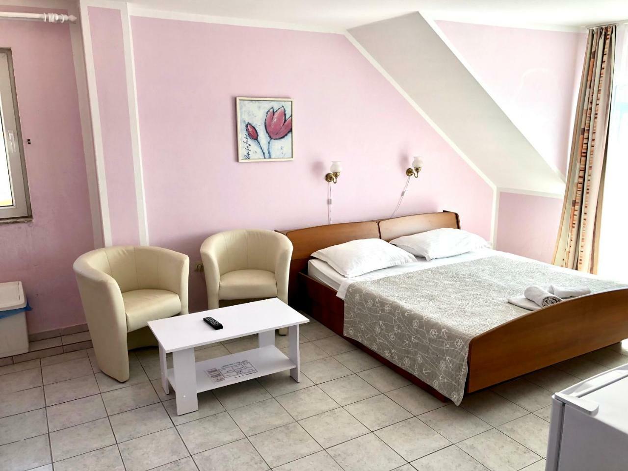 Pansion Begic Omiš Exterior foto